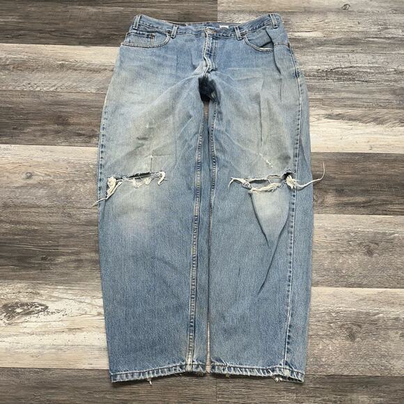 Vintage Levis 560  Jeans Faded Mid‎ Wash Blue Mens 38 Distressed Baggy Denim - Picture 1 of 11